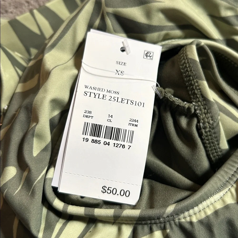 Lands’ End Green Palm Print One Piece Swimsuit‎